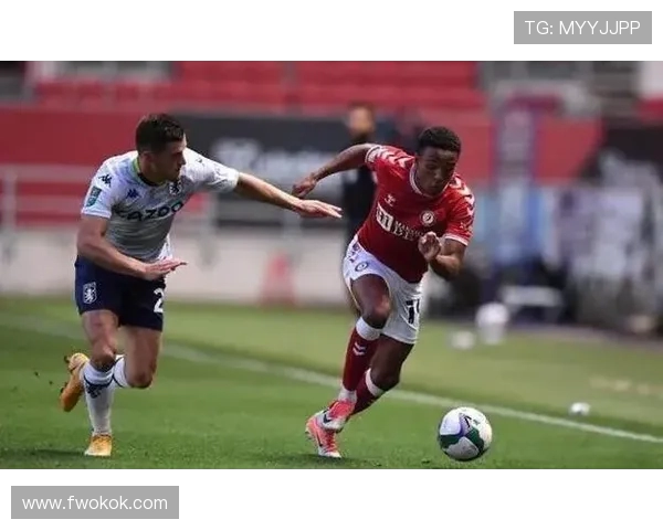 尼姆对阵巴黎精彩录像回顾分析，重温比赛精彩瞬间与战术对决