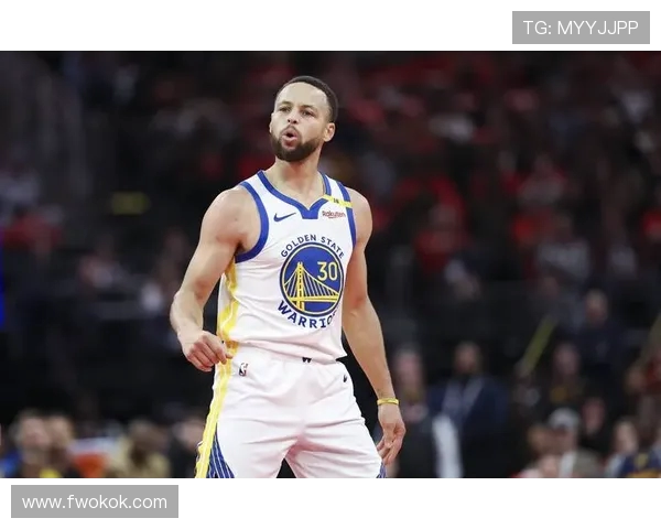 库里三分球总数突破四千大关创造历史新纪录成为联盟传奇第一人